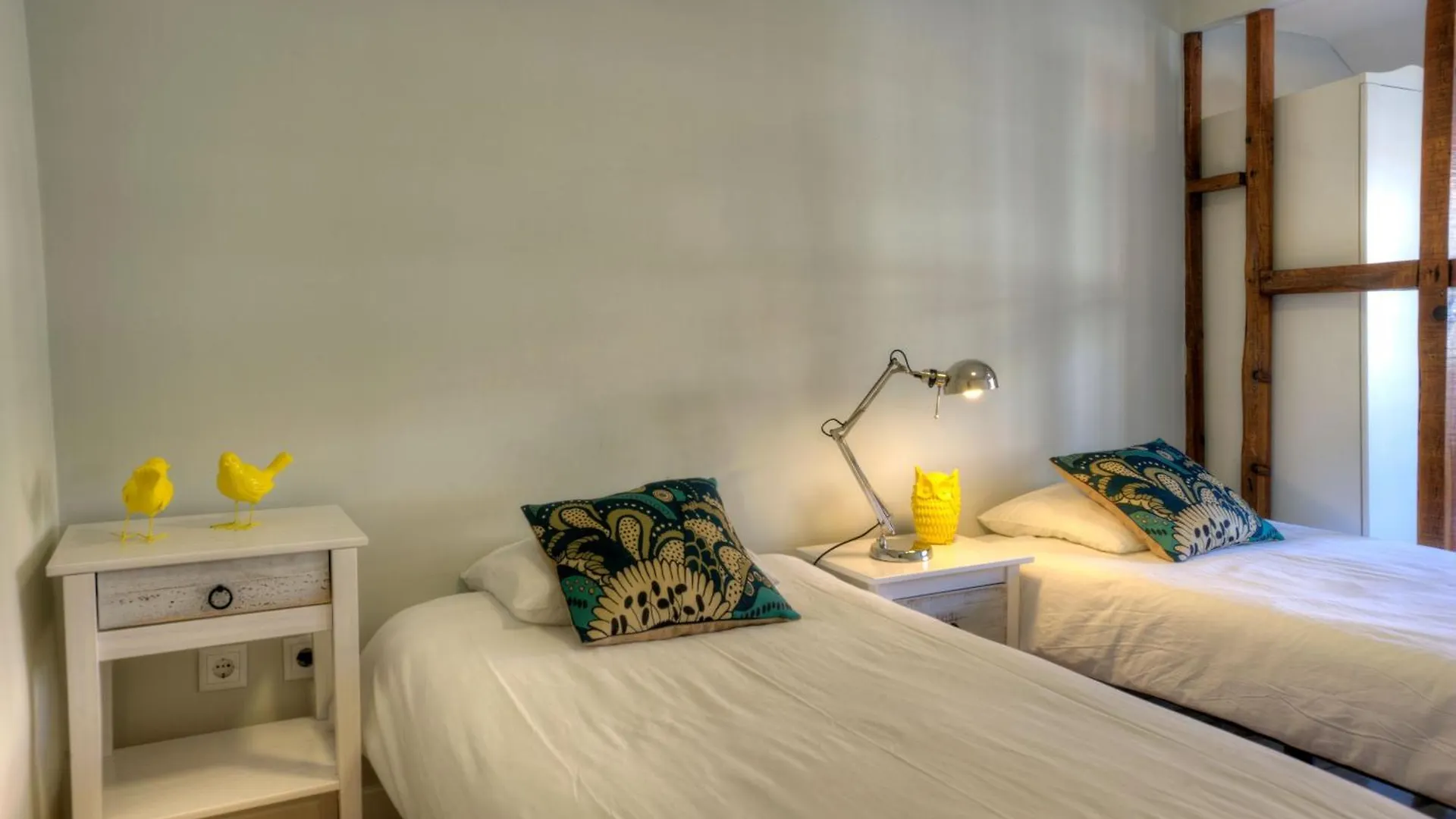 Studio Fuer 13 Personenund 1 Kind In Lissabon, Regiao De Lisboa Costa De Lisboa Apartment